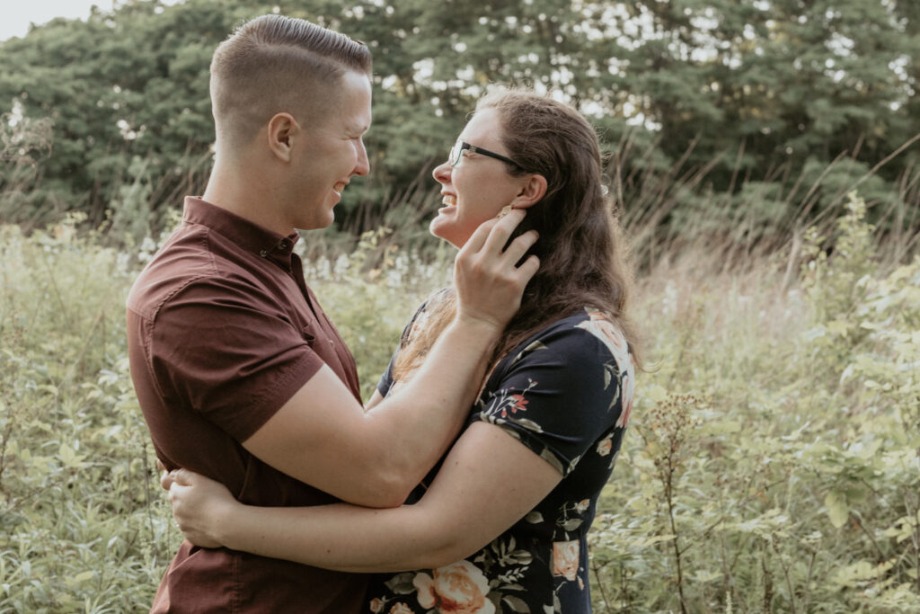 picture f couple in a field